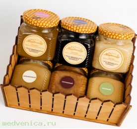 Набор подарочный (6 видов мёда в фанерной коробке 